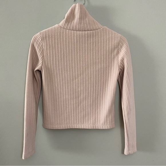 Babaton Aritzia Ribbed Cropped Turtleneck Top - Picture 8 of 16